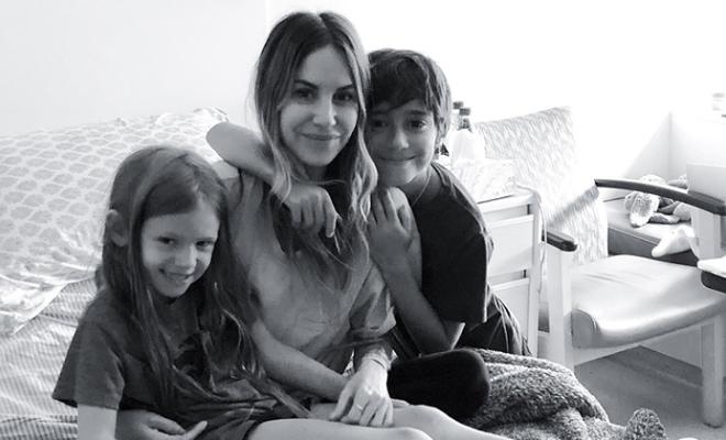 Lauren-Molasky-And-Kids-Bed-Smile-Featured-Rectangle